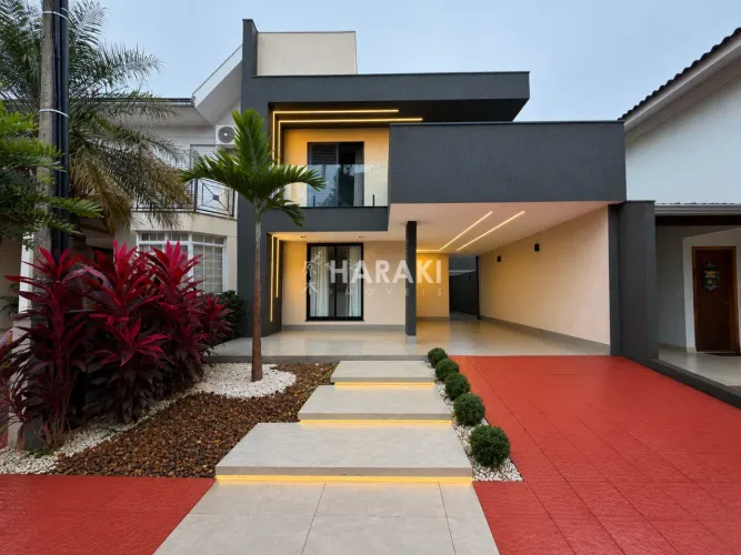 Sobrado a venda no Condominio Petit Village na Zona 08 - Maringá/PR