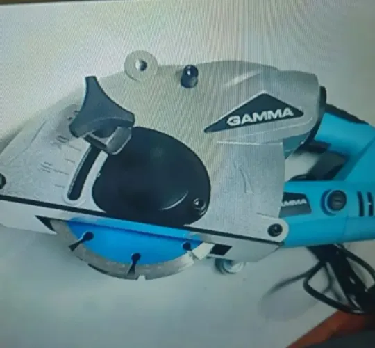 MÁQUINA DE CORTAR PAREDES DA GAMMA