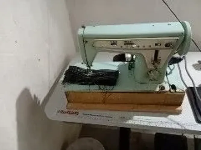 Máquina de costura