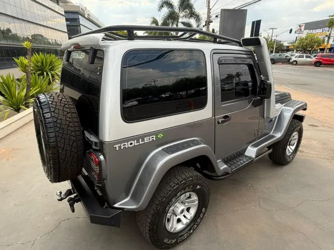 Troller T-4 4X4 3.2 TGV TDI Cap. Rígida Diesel 2013