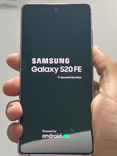 Celular Samsung S20FE- Novo