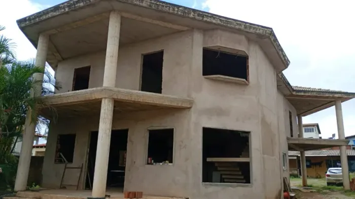 Casa Rua 12 - 460m de area - Vicente Pires, Condominio Vazado, com casinha nos fundo