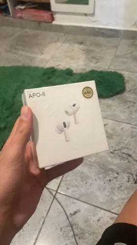 AirPods