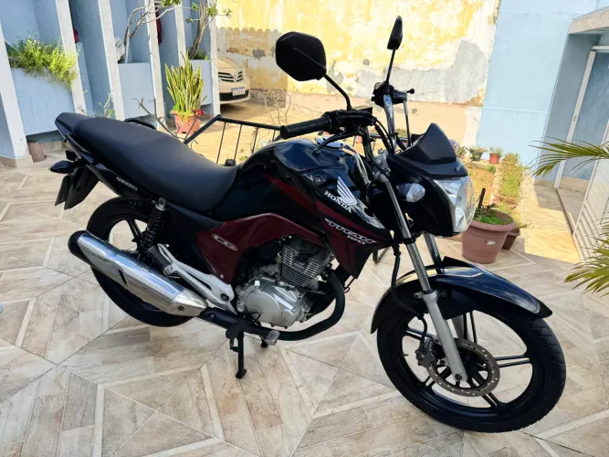 Titan 150 cilindradas! Ano 2014 ! Extra
