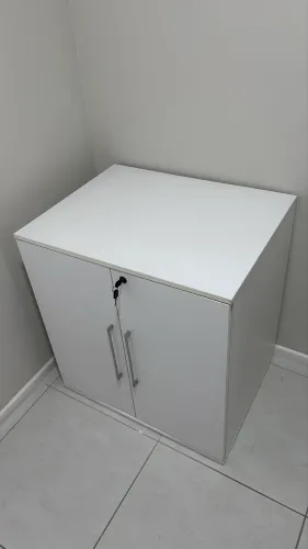 Armário multiuso em MDF