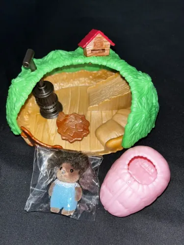 Sylvanian Families - Esconderijo do Ouriço Bebê