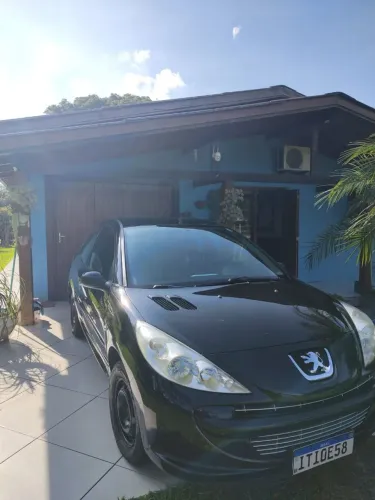 Peugeot 207 XR 1.4 Flex 8V 3P 2013
