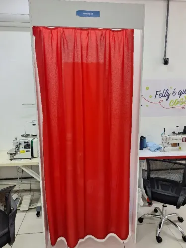 Provador de Madeira (MDF) com espelho e led