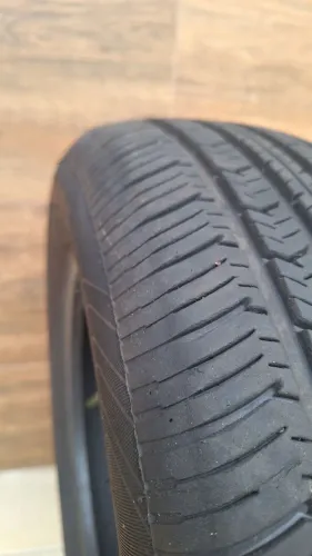 Vendo Pneu Hifly 185/60R15