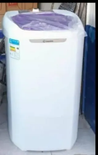 Tanquinho de lavar roupa