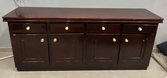 Aparador vintage antigo