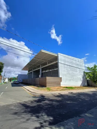 GALPÃO NOVO PARA LOCAÇÃO QUINTAS DO CALHAU