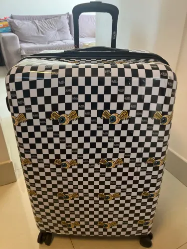 Mala de Viagem Rígida Von Dutch Xadrez Flying Eyeball - Seminova (Usada 1x)