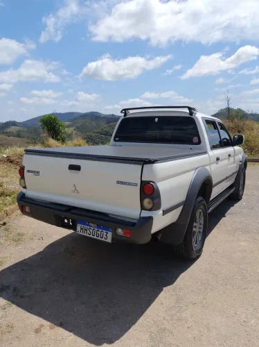 Mitsubishi L200 Outdoor HPE 2.5 4X4 CD T.dies. Mec. 2009