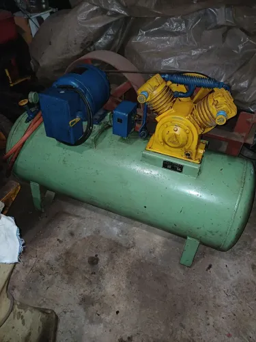 Compressor schulez  150 libras 3 cv