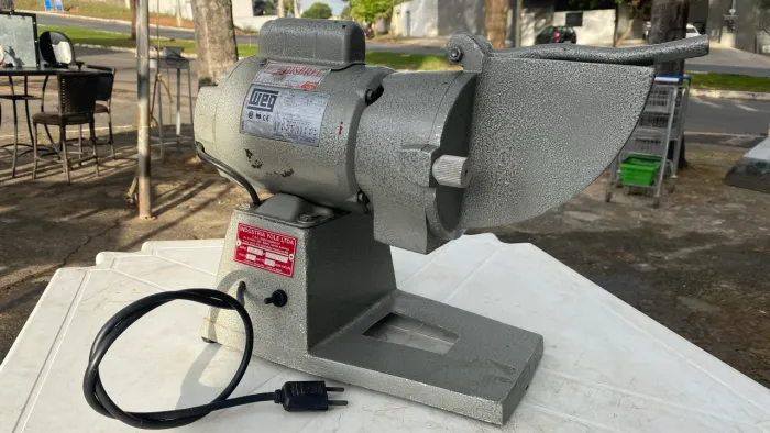 RALADOR DE QUEIJO/COCO RY05 1,5CV MONOFÁSICO YOLE 220v