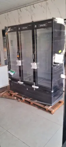 EXPOSITOR 3 PORTAS REFRIMATE
