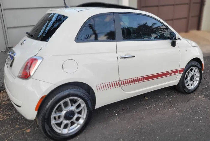 Fiat 500 Cult 1.4 Flex 8V EVO Mec. 2013
