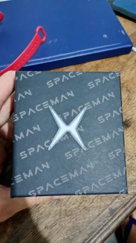 Relógio spaceman