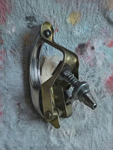 Trava fechadura de capô Volkswagen Fusca