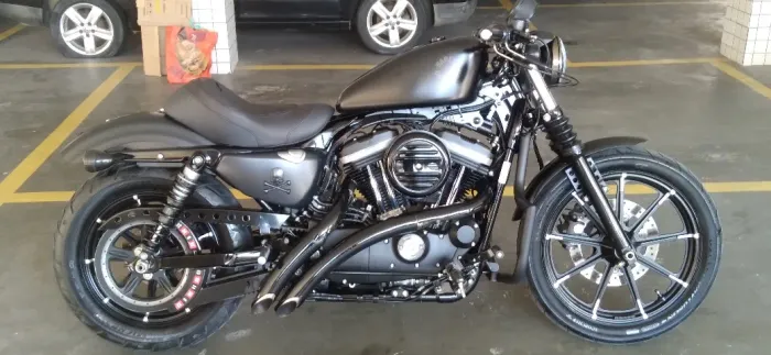 Vendo Harley Davidson Sportster XL 883 N IRON 2019
