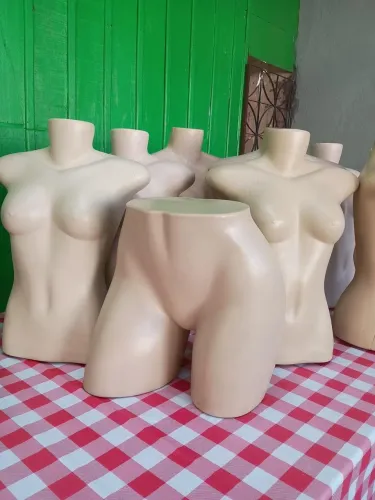 MANEQUINS 