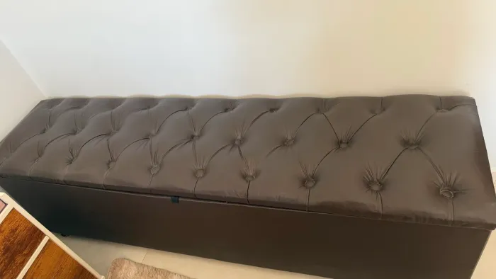 Baú pé de cama queen