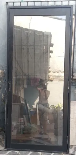 Porta de Alumínio Preta