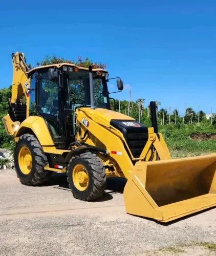  Retroescavadeira Cat 416 4x4 ano 2023