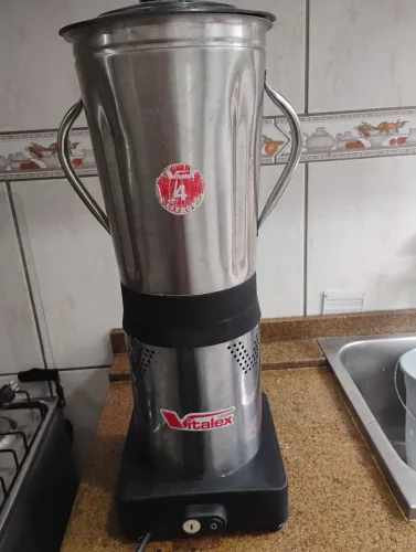 Liquidificador industrial 4 litros Vitalex inox