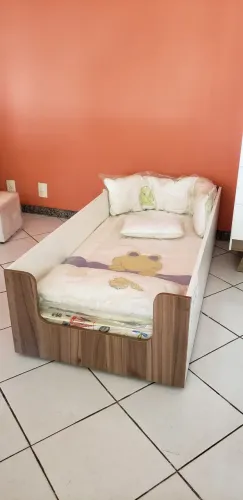 Mini cama montessoriana