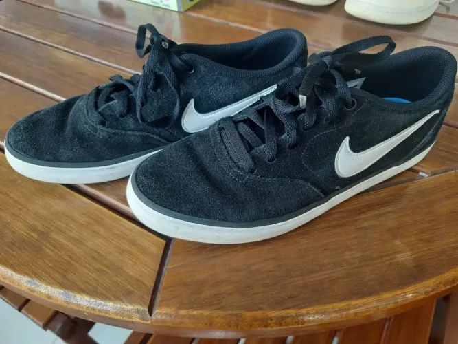 Tênis Nike Solarsoft preto número 39