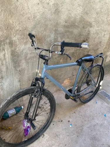 Vendo bicicleta montadinha aro 26