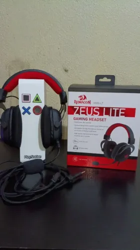 Headset Gamer Redragon Zeus Lite P2 + Suporte de Headset Playstation
