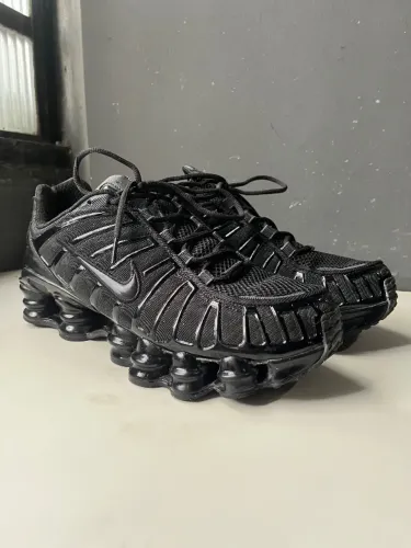 NIKE SHOX TL