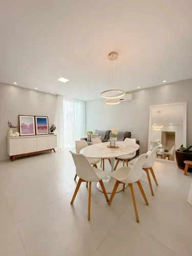 Vendo Casa em Condomínio Fechado na Cohama , 3 Vagas , Oportunidade