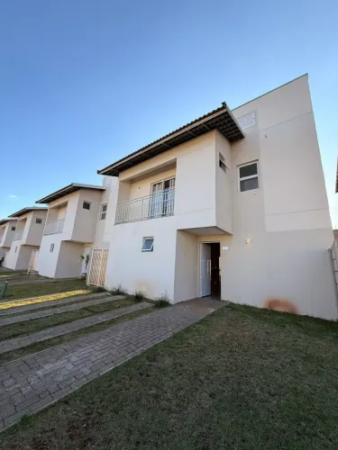 Sobrado disponível para locação em condomínio de alto padrão, ao lado do Shopping Bosque d