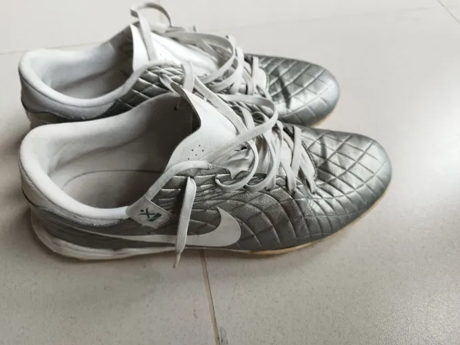 Chuteira Society Nike Tamanho 41