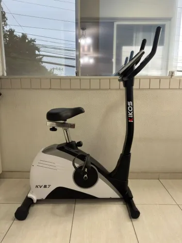 Bicicleta Ergométrica Kikos Kv8.7i Bivolt
