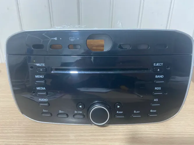 Radio Punto 2013 Balck Motion - Original