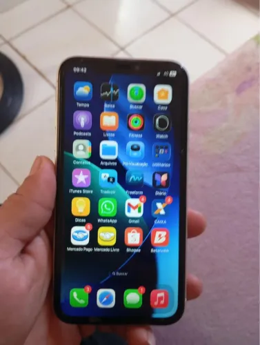 Vendo um iPhone 11