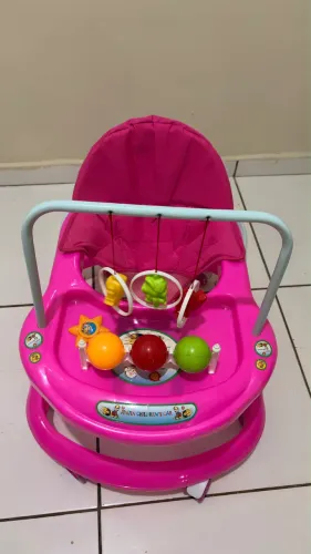 Andador Infantil Resistente E Seguro Para Bebês Menina