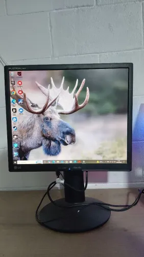 Monitor LG- 19° Polegadas
