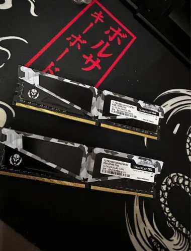MEMÓRIA RAM DDR4 T-FORCE 