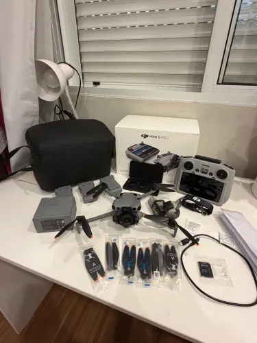DJI Mini 5 Pro BR Fly More Combo - 3 Baterias Plus + NF + Anatel