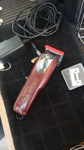 Máquina de Cortar Cabelo Wahl Magic Clip Cordless