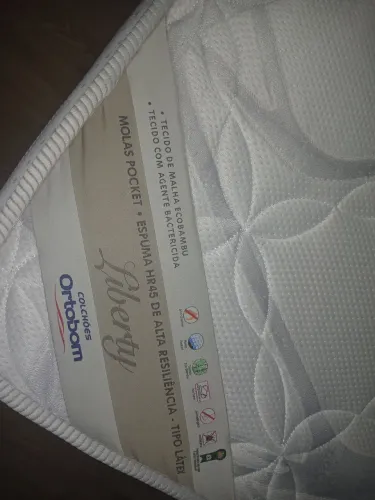 Colchão King Size Ortobom Liberty (Molas Ensacadas + Espuma HR45) + Base Box de Brinde