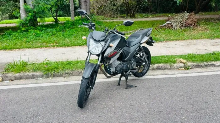 Yamaha Fazer 150 2021 Baixo km Novissima