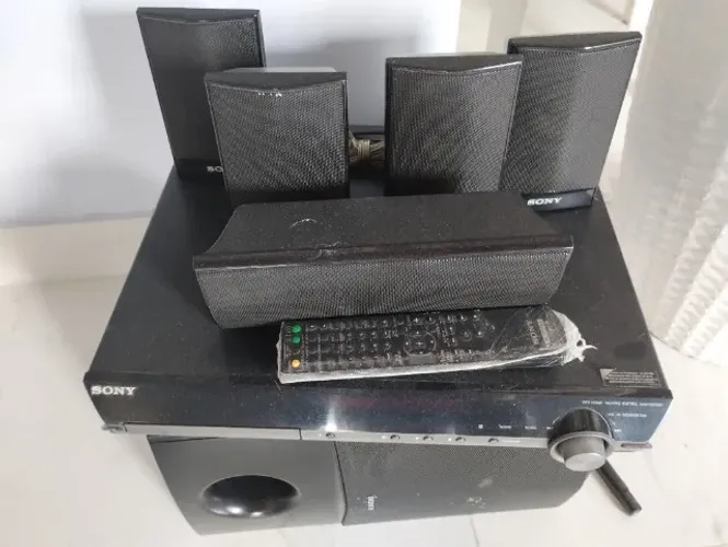 Home Theater Sony DAV-DZ295
