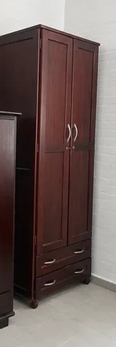 Guarda roupa de solteiro, 2 portas e 2 gavetas